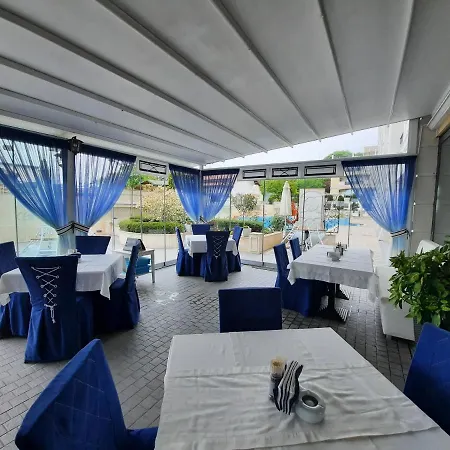 Private Super By Sea In ! Апартаменти