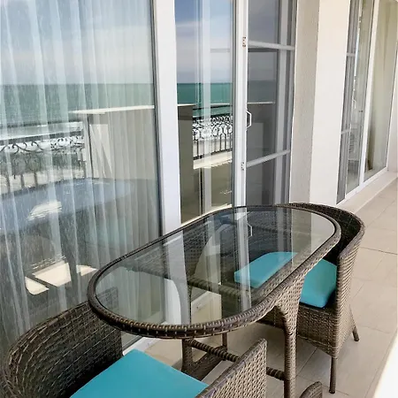 Апартаменти Private Super By Sea In ! *