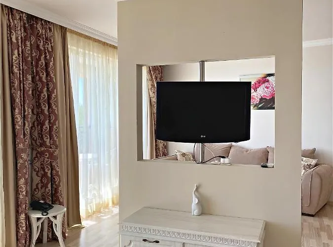 Apartment Private Super By Sea In !